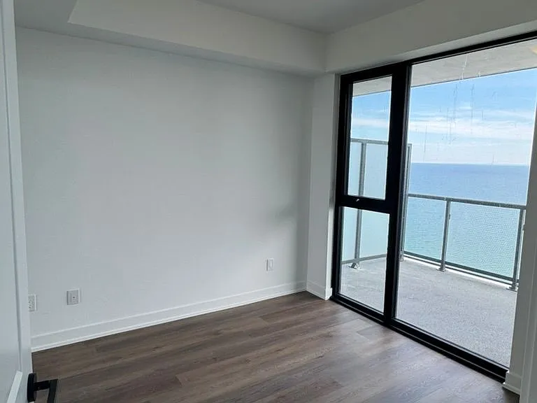 2075 Lakeshore Rd #2105 — Photo 5