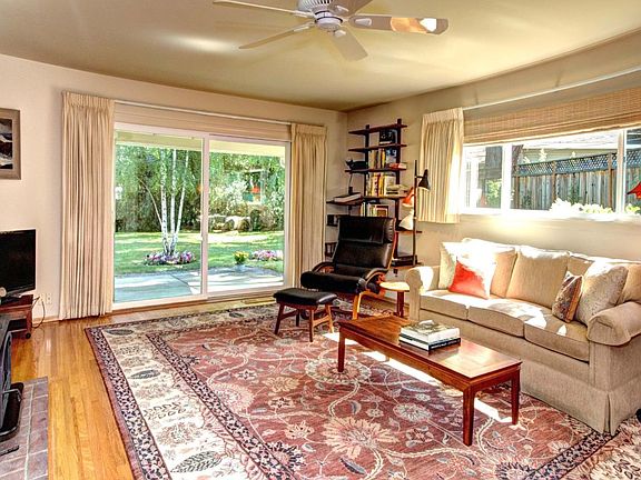 4th image of 18346 Montpere Way