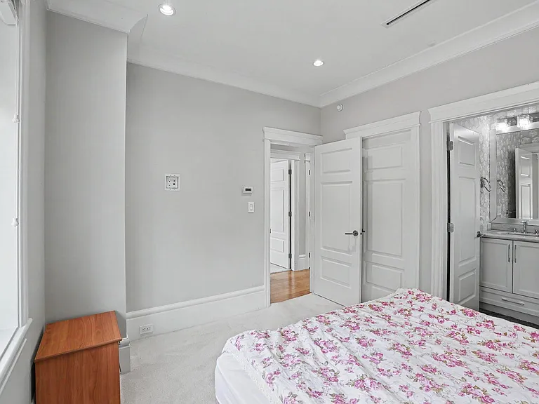 4433 Wallace St — Photo 28