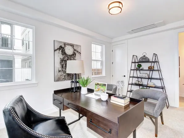 1217 Albright Walk, Sacramento, CA 95818