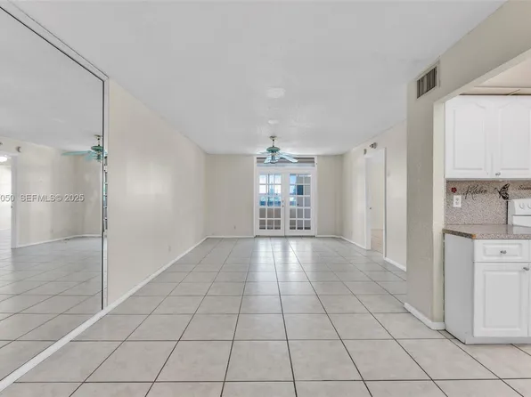 2029 NW 46th Ave APT E403, Fort Lauderdale, FL 33313