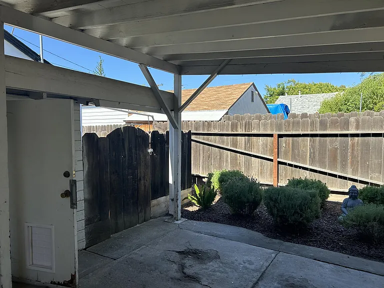 517 Dawn Dr — Photo 22