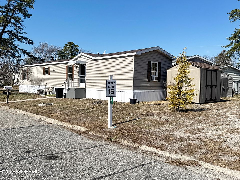 1st image of 42 Woodchuck Parkway