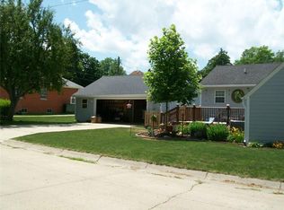 704 W North St, Winterset, IA 50273