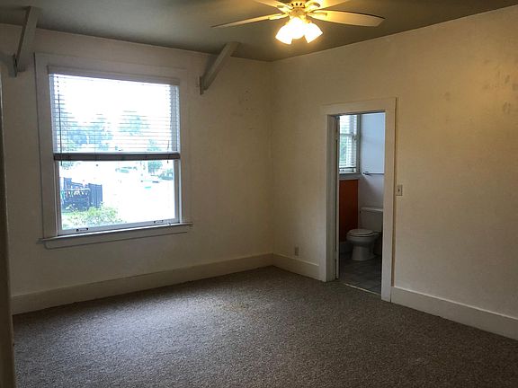 5th image of 321 Diamond St #8