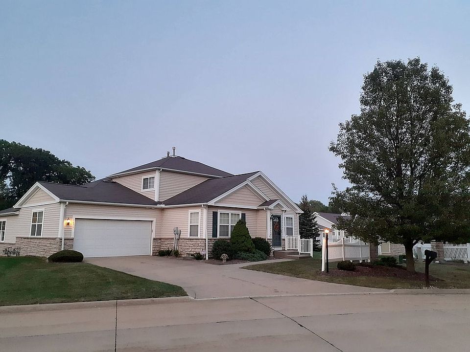 Beautifully landscaped yard
