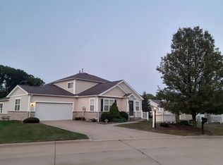 7875 Buckstone Ct, Cleveland, OH 44134