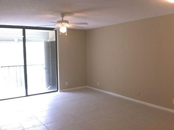 2nd image of 5100 Las Verdes Cir APT 202