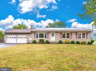 1702 Valley Dr, Westminster, MD 21157