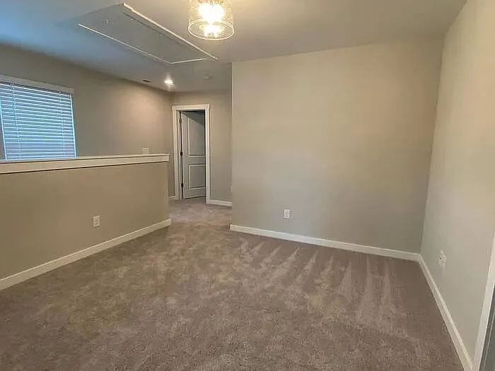 512 Main St — Photo 10