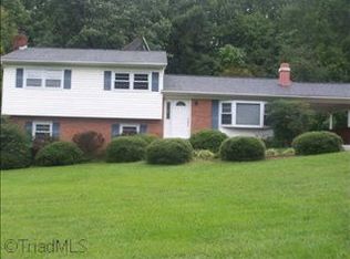4114 Dewberry Dr, Greensboro, NC 27407