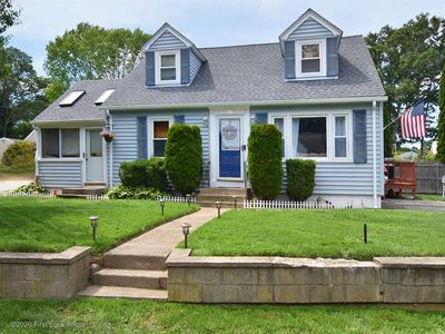 18 Pembroke Ln, Coventry, RI, 02816