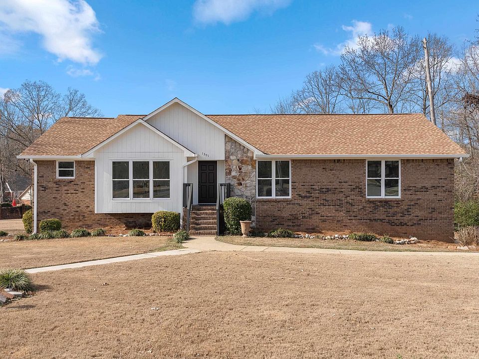 1st image of 1301 OAK BROOK DRIVE