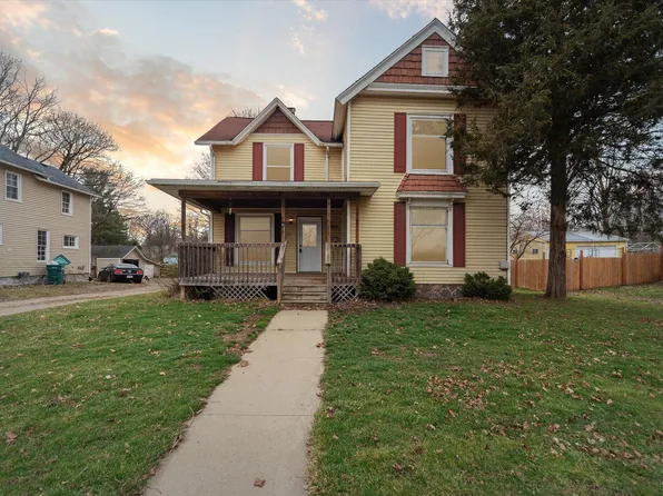 216 S Lincoln St, Charlotte, MI 48813
