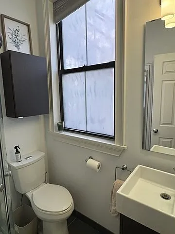 2 Wellington St #5 — Photo 16