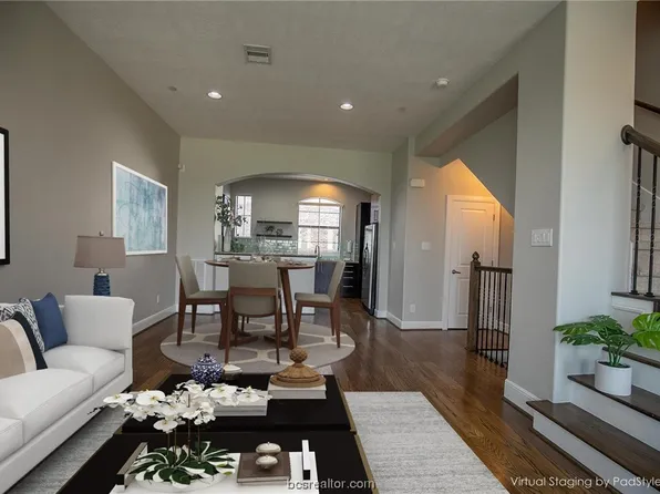 2110 Shearn St Unit D15, Houston, TX 77007