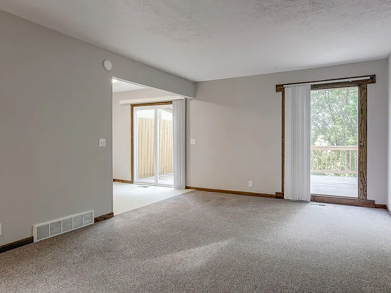 15102 Normandy Blvd — Photo 4