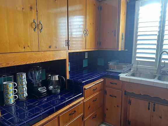 4th image of 6601 Homer St