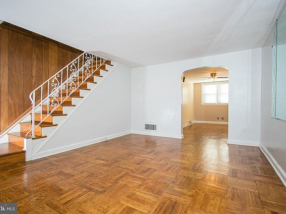 4th image of 2208 Ardmore Ave