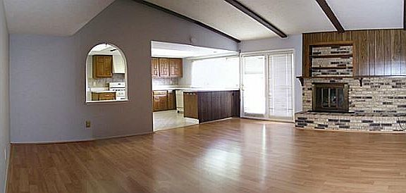 3rd image of 4840 Brandenburg Ln