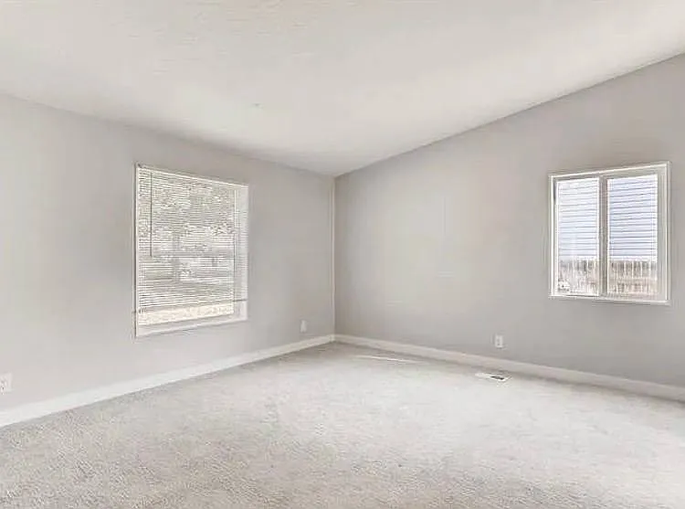 1269 Mobile St — Photo 11