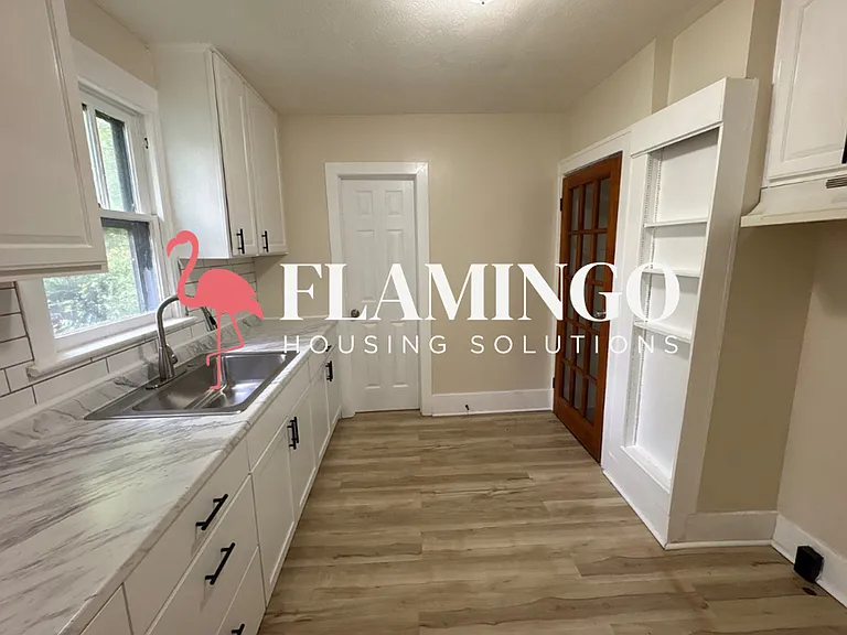 329 Westwood Ave — Photo 14