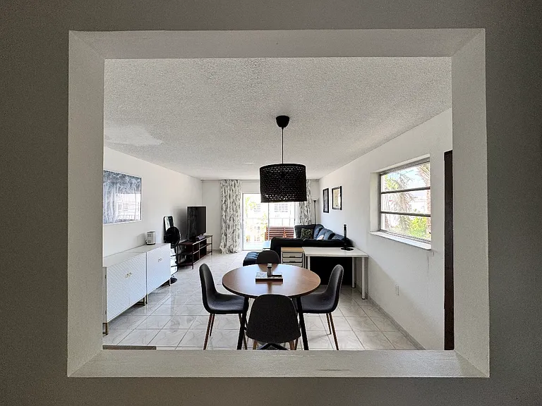 1428 Euclid Ave #201 — Photo 9