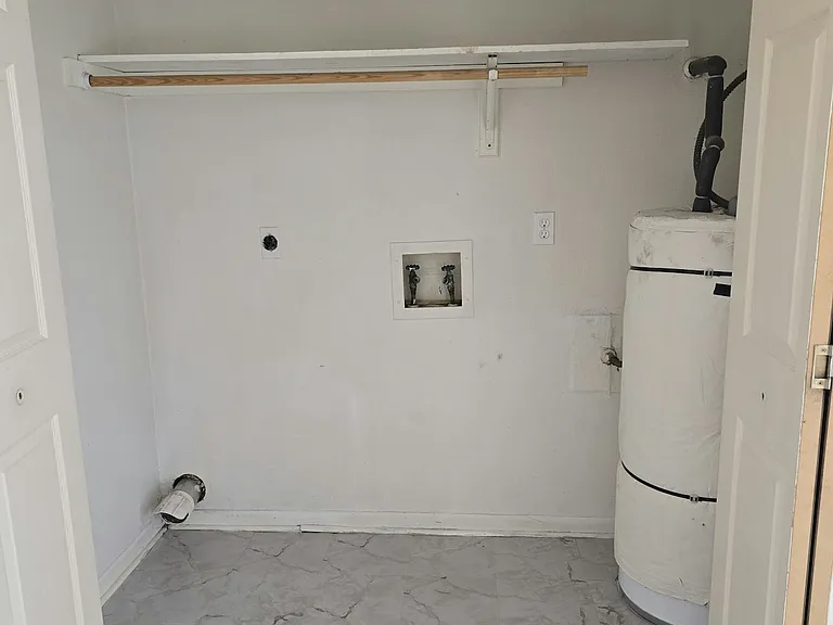 201 Regency Ave #C — Photo 10