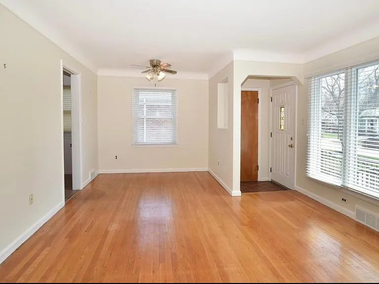523 E La Salle Ave — Photo 5