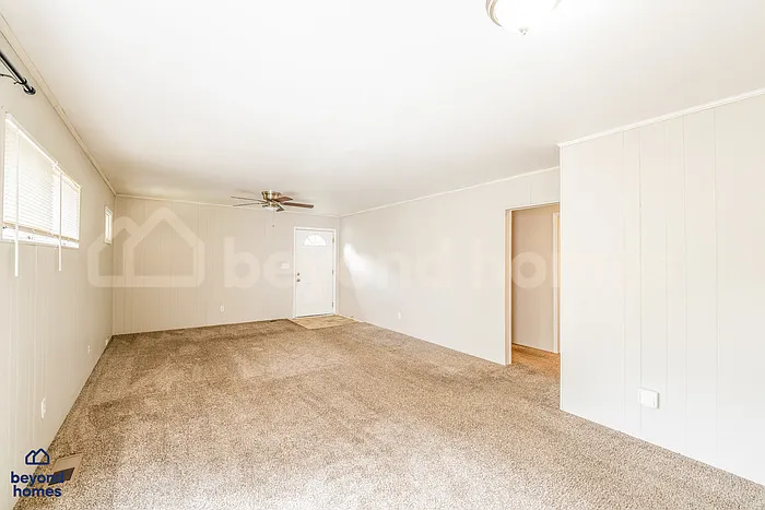 3 bed, 2.0 bath, 1092 sqft, $975 — Photo 4