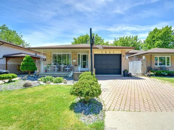 1651 Courtland Cres, Windsor, ON N8T 3K5