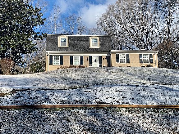 3rd image of 1418 Whittle Ct
