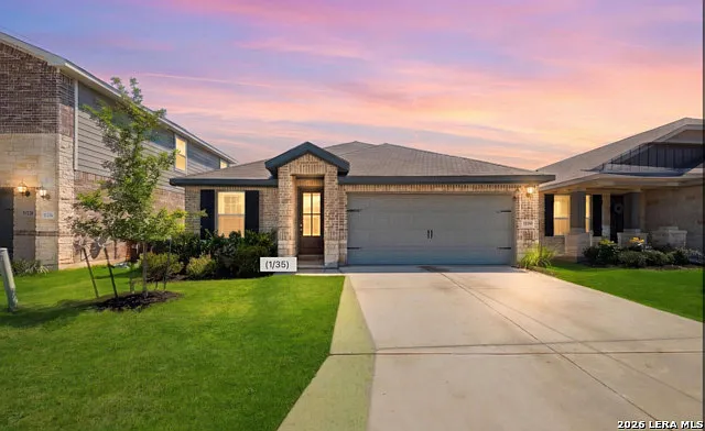 3 bed, 2.0 bath, 1989 sqft, $2,295 — Photo 1