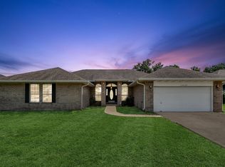 2820 Mohican Way, Crestview, FL 32539