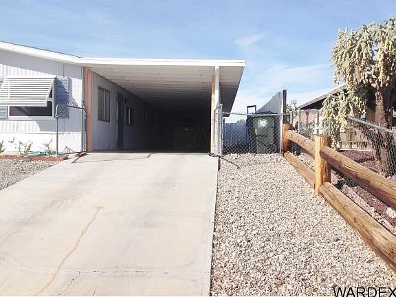 3rd image of 1647 Yale Dr