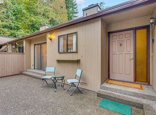 13614 NE Regents Dr, Vancouver, WA