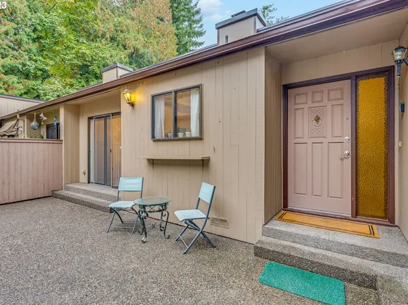 13614 NE Regents Dr, Vancouver, WA 98684