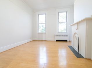 170 India St APT 3L, Brooklyn, NY 11222