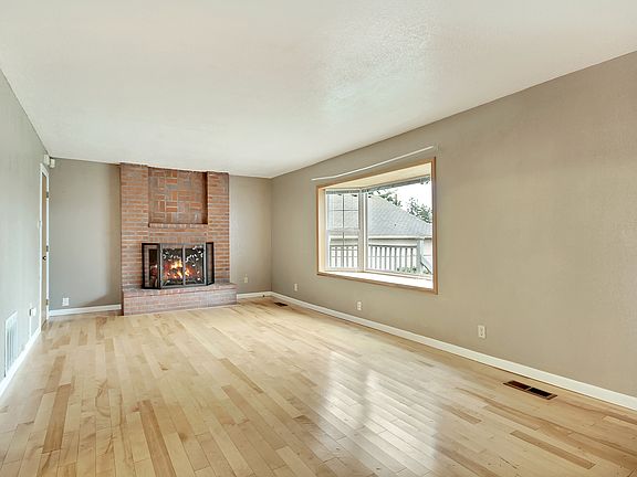 5th image of 8429 S Thompson Ave