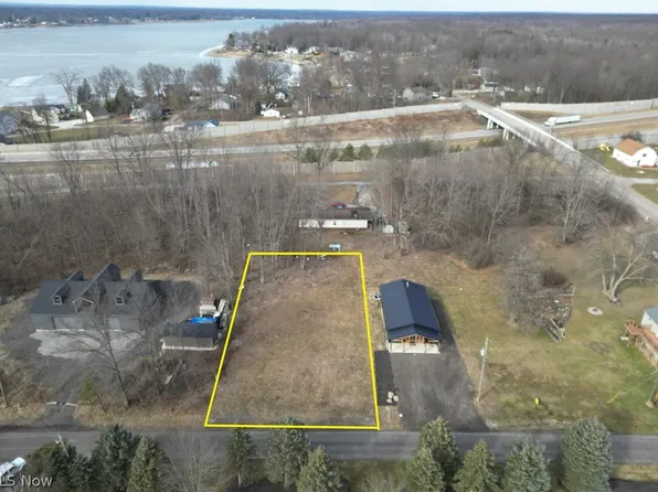 Milton Ave, Lake Milton, OH 44429