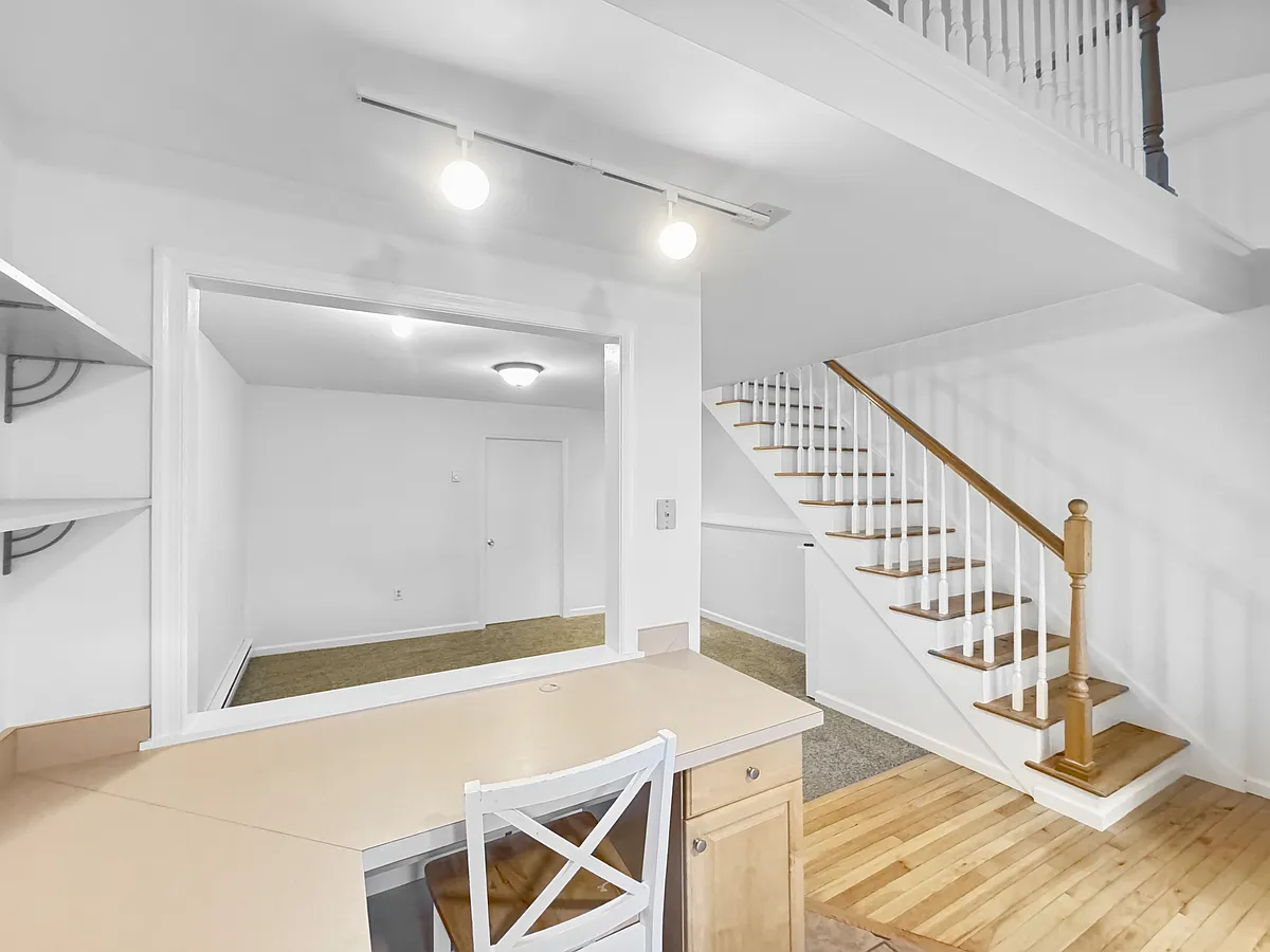 Building Photo - 964 Route 173 #B