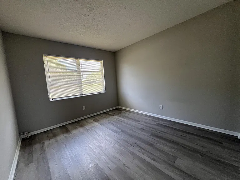 1920 W Lakeview Blvd #1 — Photo 30