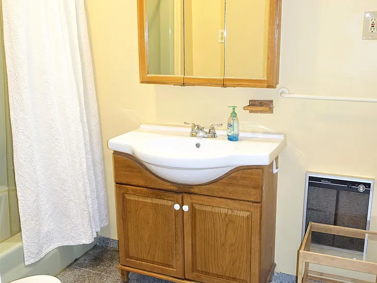 357 Highland Ave #3 — Photo 16