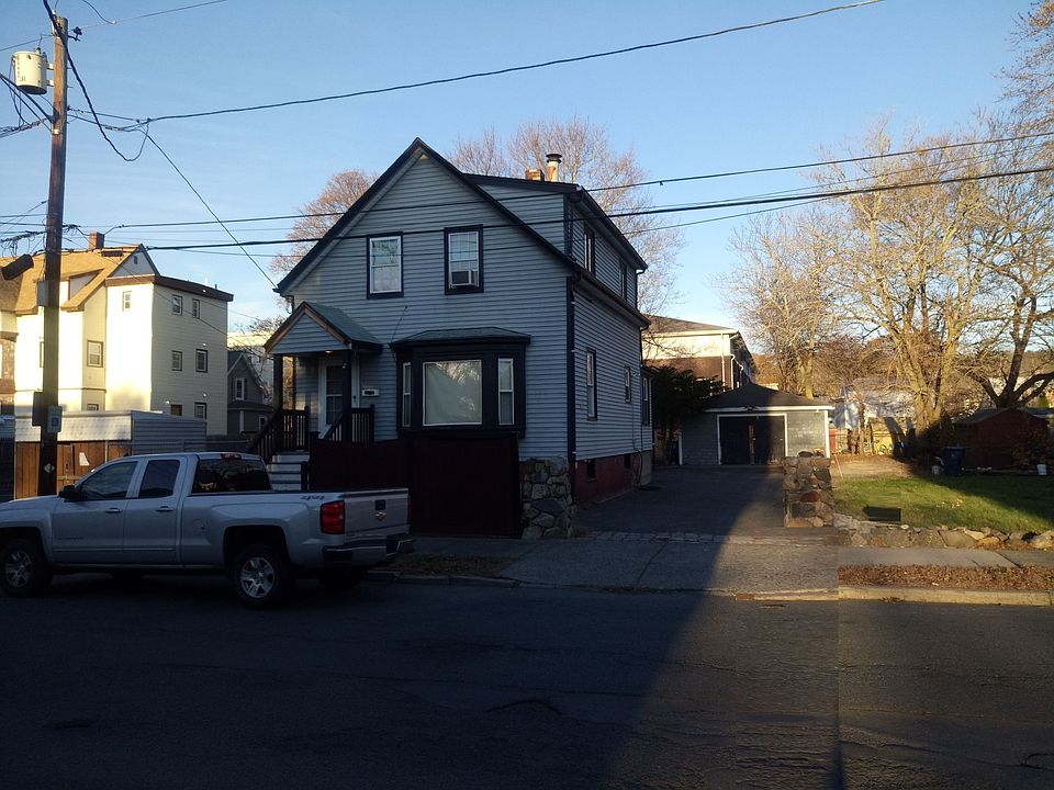 2nd image of 67 Bessom St