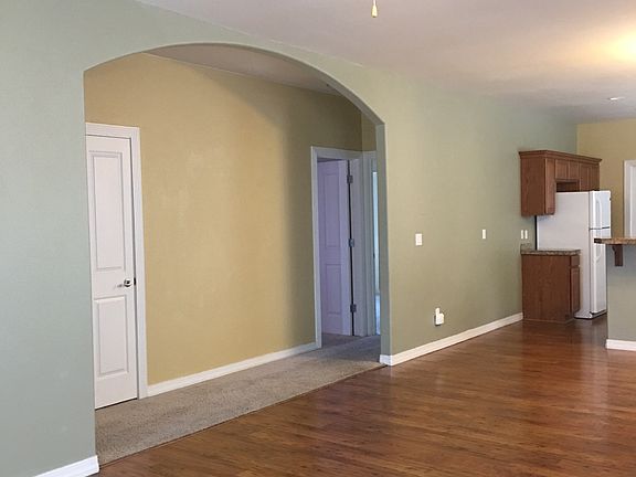 5th image of 1220 Windsor Park Dr