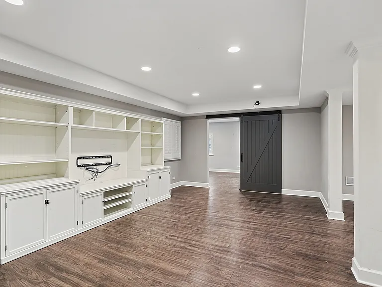 737 S Swain Ave — Photo 13