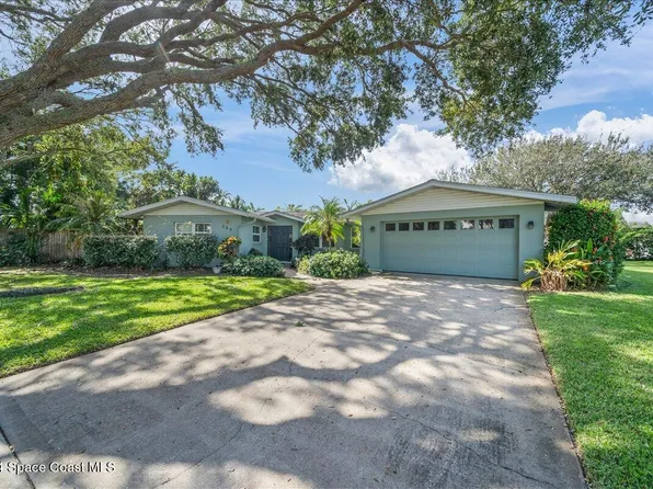 204 Flamingo Ln, Melbourne Beach, FL 32951