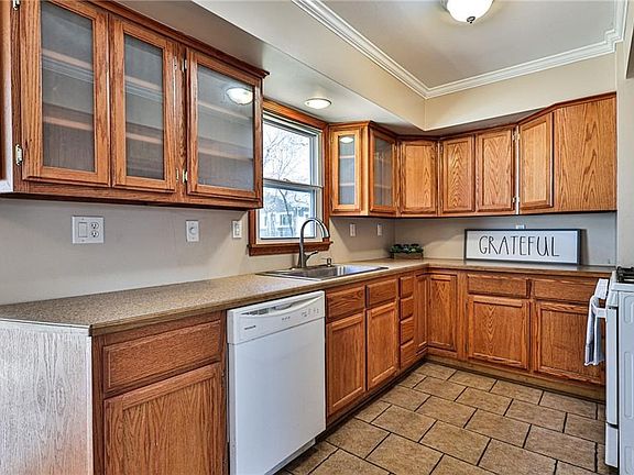 4th image of 11100 E 50th St