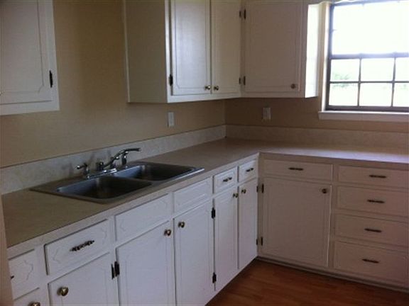 2nd image of 166 County Road 3210