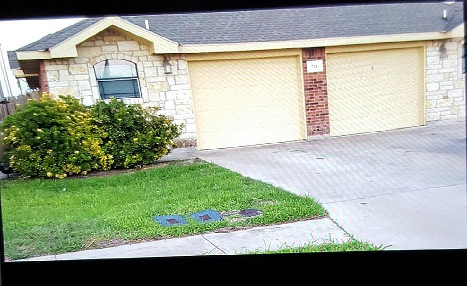Exterior - front of unit.